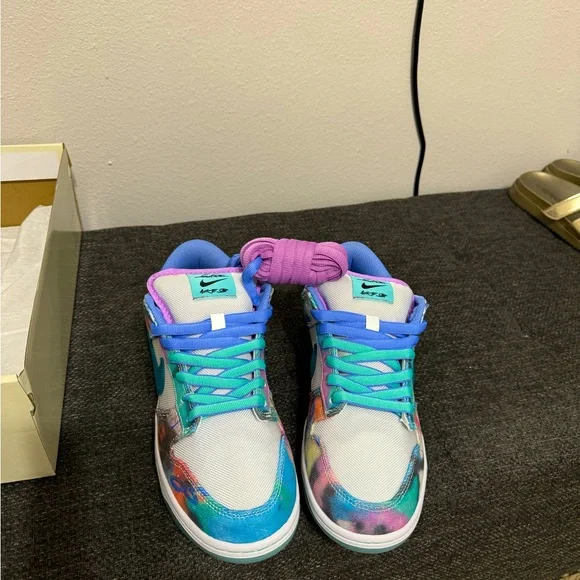 NIKE SB DUNK LOW OG QS (FLORIDA STUDIOS) - Picture 1 of 7